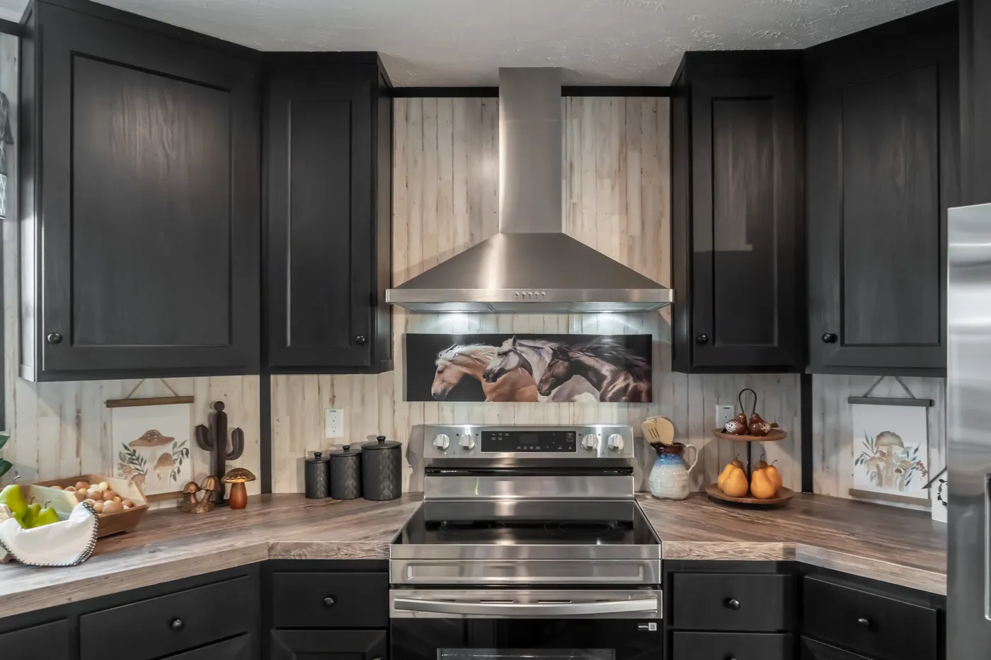 The THE TRIBUTARY Exterior. This Manufactured Mobile Home features 3 bedrooms and 2 baths.