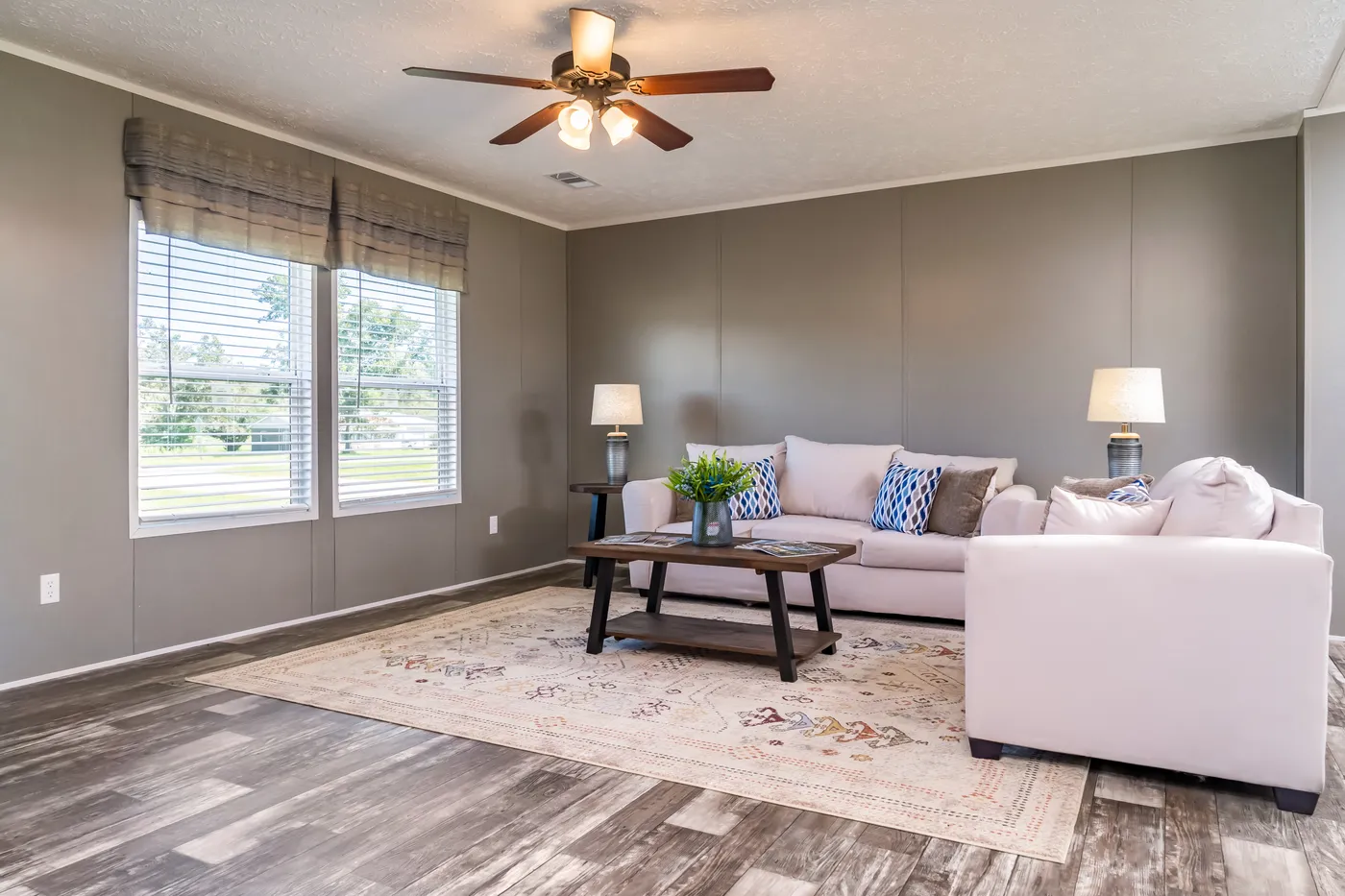 The LOCKLEAR Exterior. This Manufactured Mobile Home features 4 bedrooms and 2 baths.