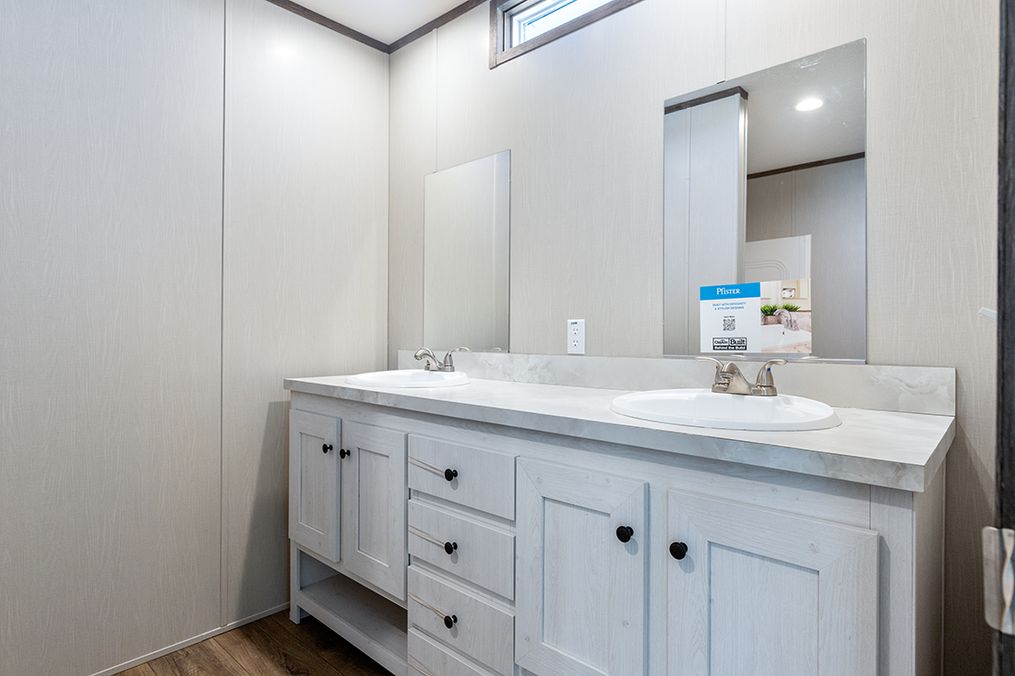 The SELECT 16722A Primary Bathroom. This Manufactured Mobile Home features 2 bedrooms and 2 baths.