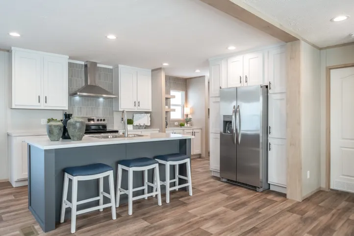 The MOROCCO Exterior. This Manufactured Mobile Home features 4 bedrooms and 2 baths.