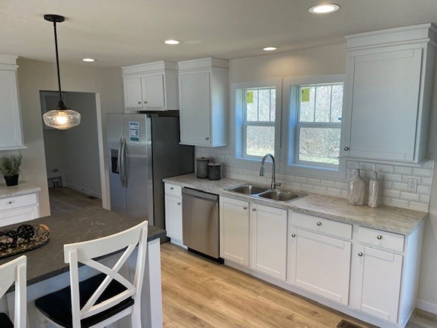 The ELM ST/5628-MS018-1 SECT Kitchen. This Manufactured Mobile Home features 3 bedrooms and 2 baths.