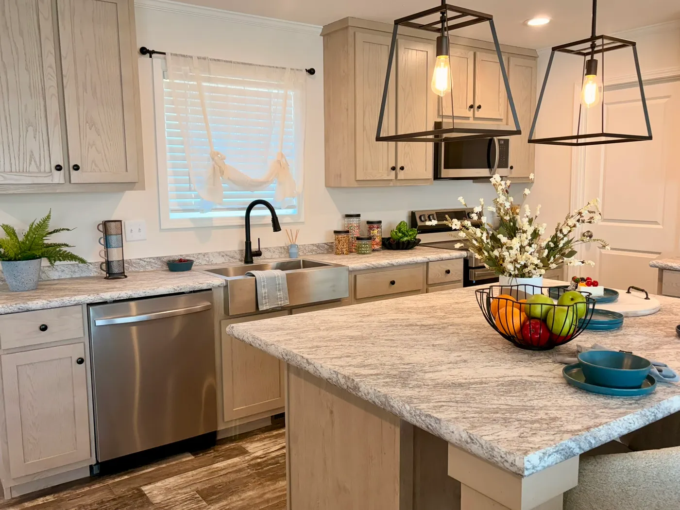 The TOURMALINE 7628-649 Kitchen. This Manufactured Mobile Home features 4 bedrooms and 2 baths.