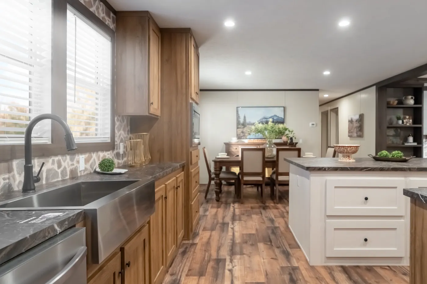The MOUNTAIN VIEW Kitchen. This Manufactured Mobile Home features 3 bedrooms and 2 baths.