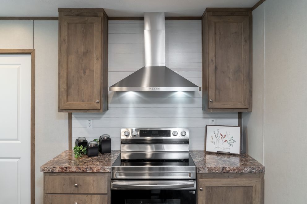 The BELLA VISTA Exterior. This Manufactured Mobile Home features 3 bedrooms and 2 baths.
