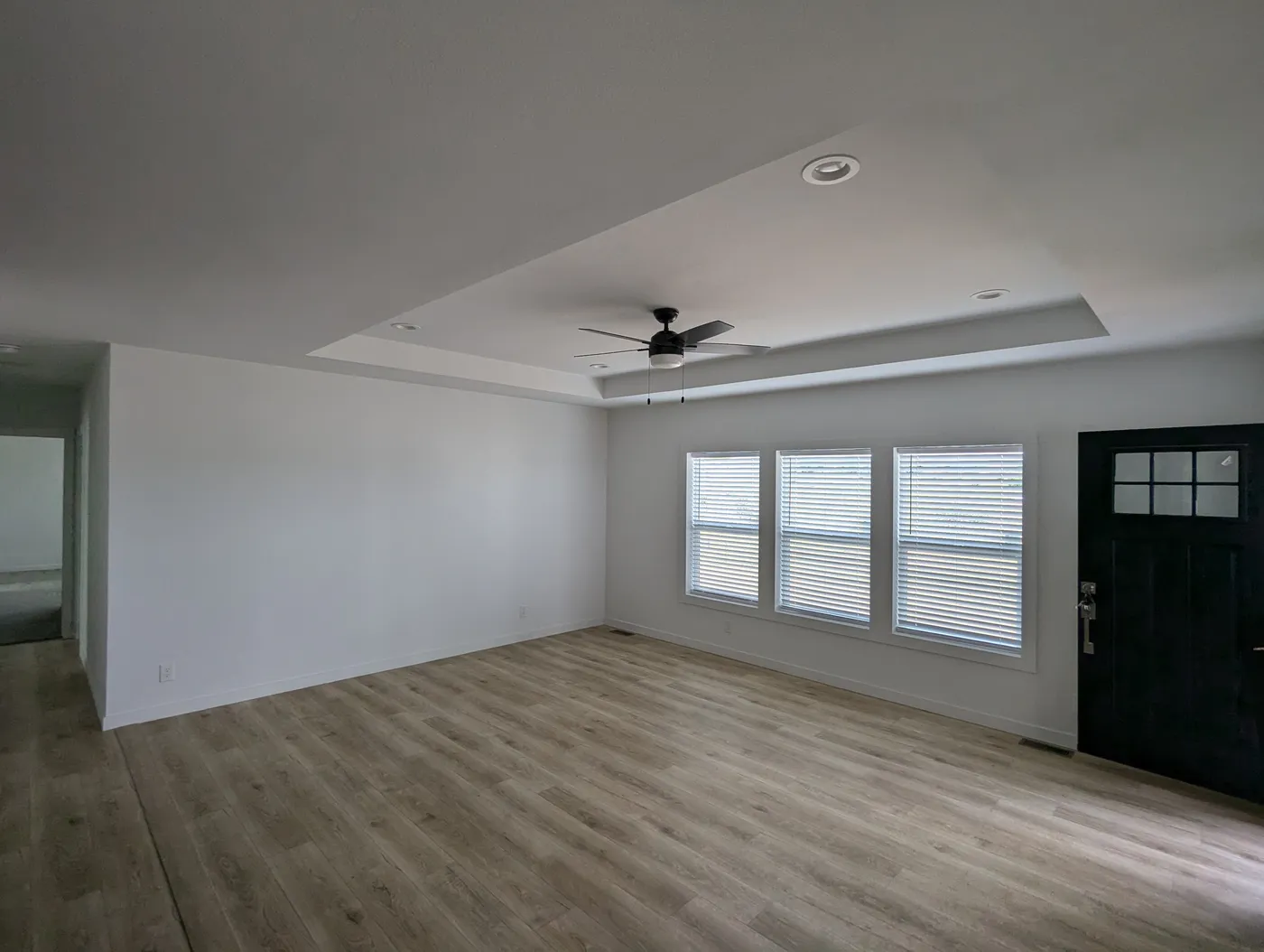 The LULABELLE 4 Living Room. This Manufactured Mobile Home features 4 bedrooms and 2.5 baths.