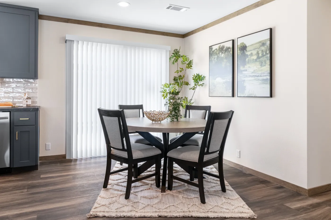 The FARM 4 FLEX Dining Room. This Manufactured Mobile Home features 4 bedrooms and 3 baths.