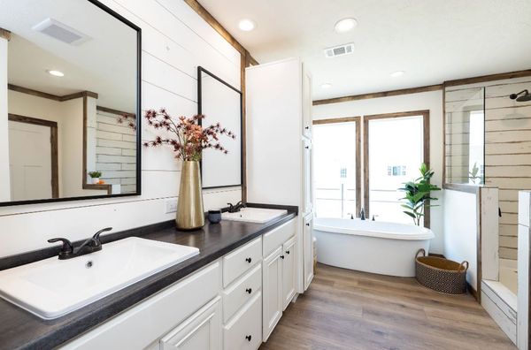 The ARABELLA Primary Bathroom. This Manufactured Mobile Home features 3 bedrooms and 2 baths.