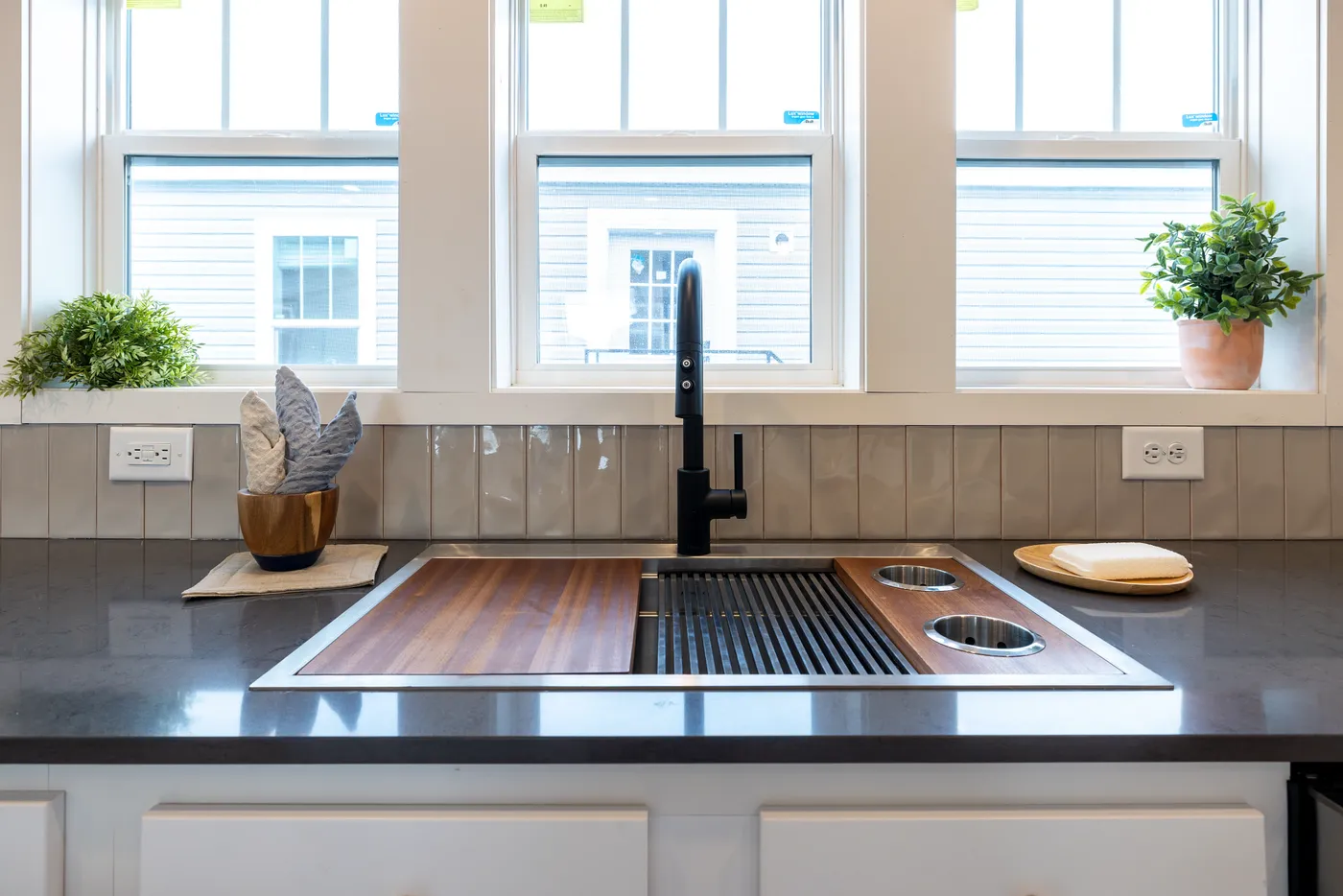 The WINSTON Kitchen. This Manufactured Mobile Home features 3 bedrooms and 2 baths.
