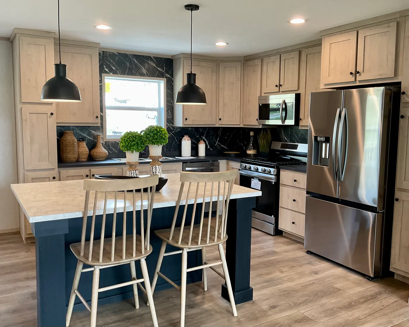 The EMERALD 7228-643 Dining Area. This Manufactured Mobile Home features 4 bedrooms and 2 baths.