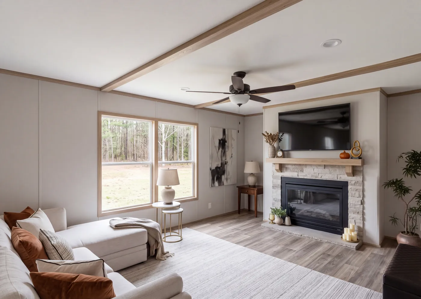 The THE MOUNTAINEER 76 Den. This Manufactured Mobile Home features 4 bedrooms and 2 baths.