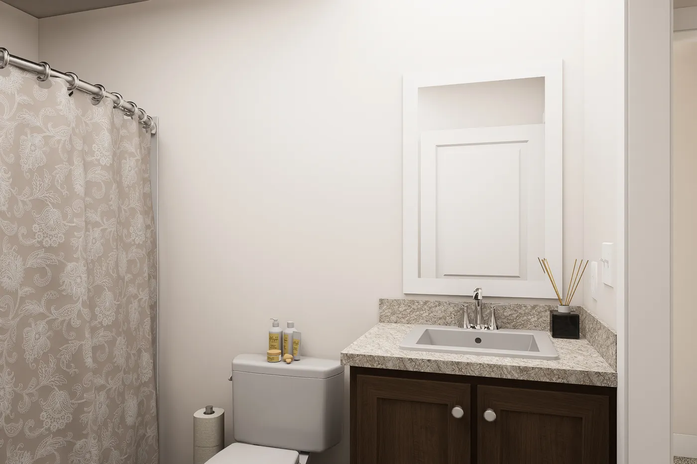 The 5628-MS067-2 HUNTINGTON Guest Bathroom. This Manufactured Mobile Home features 4 bedrooms and 2 baths.