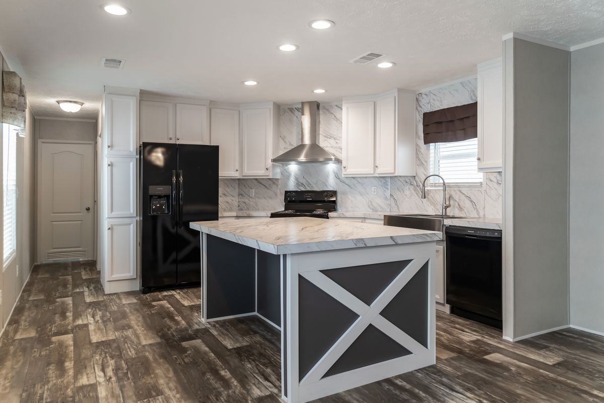 The DAVELLA Exterior. This Manufactured Mobile Home features 3 bedrooms and 2 baths.