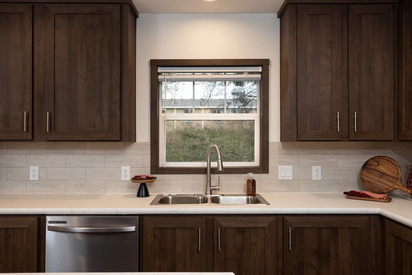 The RAMSEY 75 Kitchen. This Manufactured Mobile Home features 4 bedrooms and 2 baths.