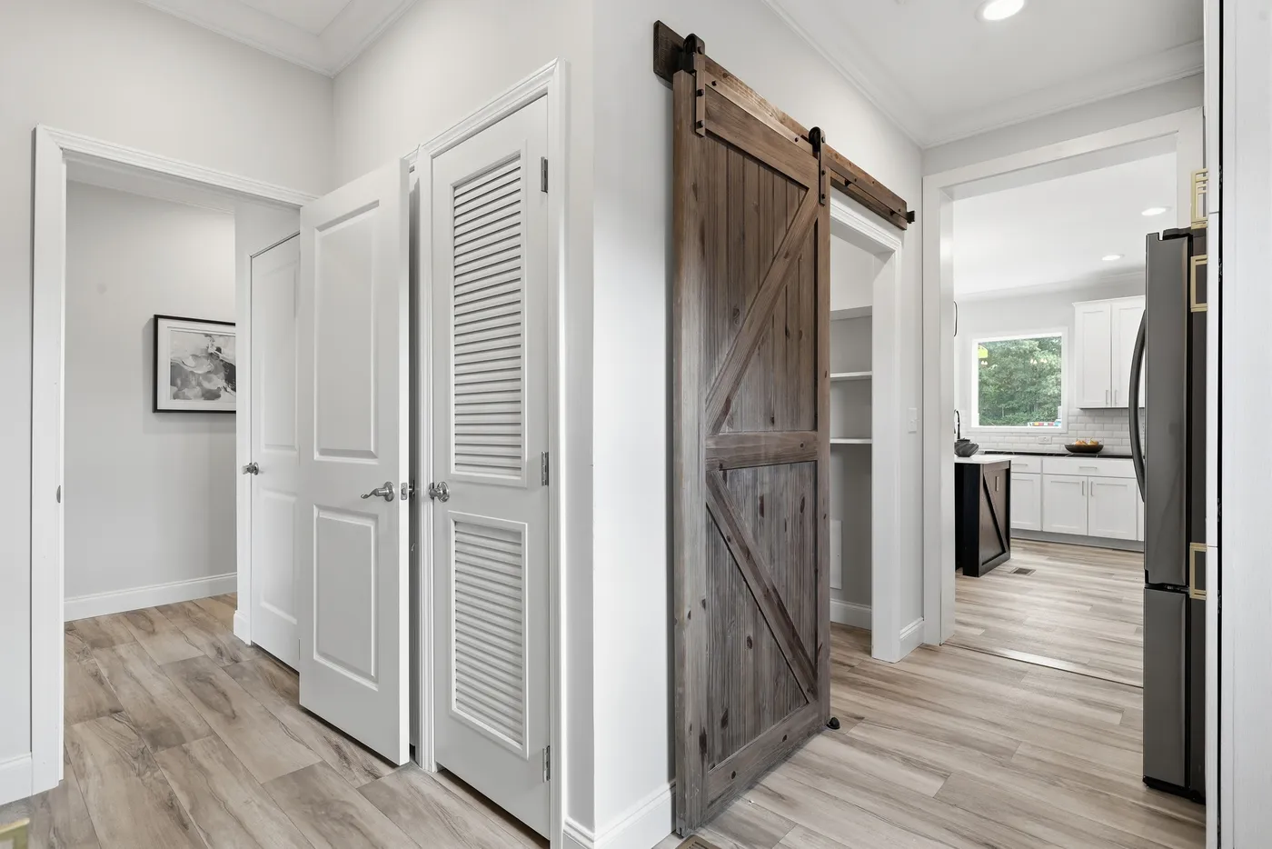 The THE SUMMIT Kitchen. This Manufactured Mobile Home features 3 bedrooms and 2 baths.