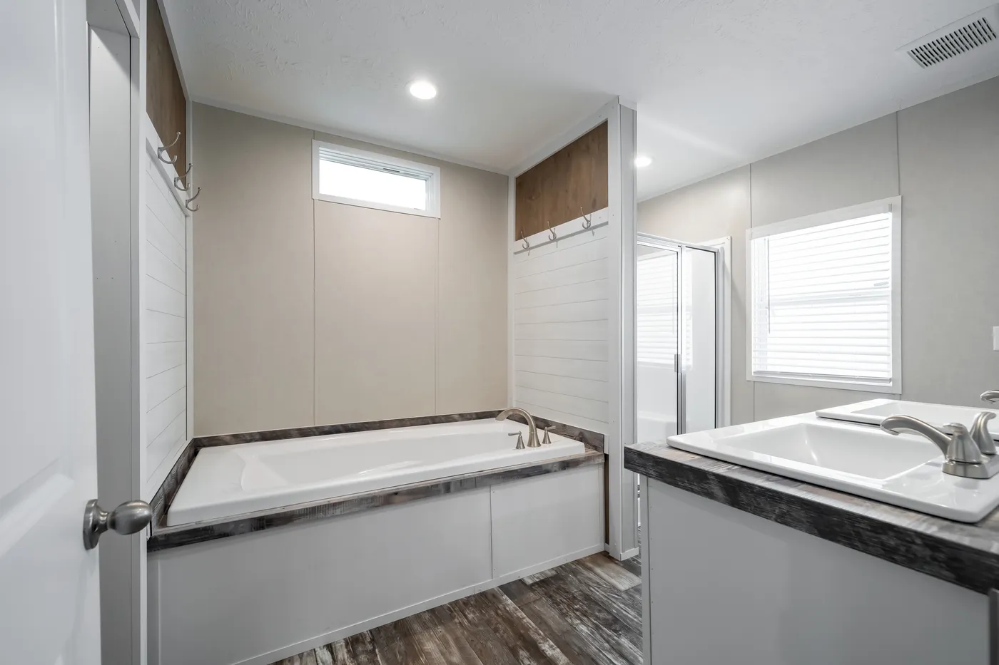 The WILLOW Exterior. This Manufactured Mobile Home features 3 bedrooms and 2 baths.
