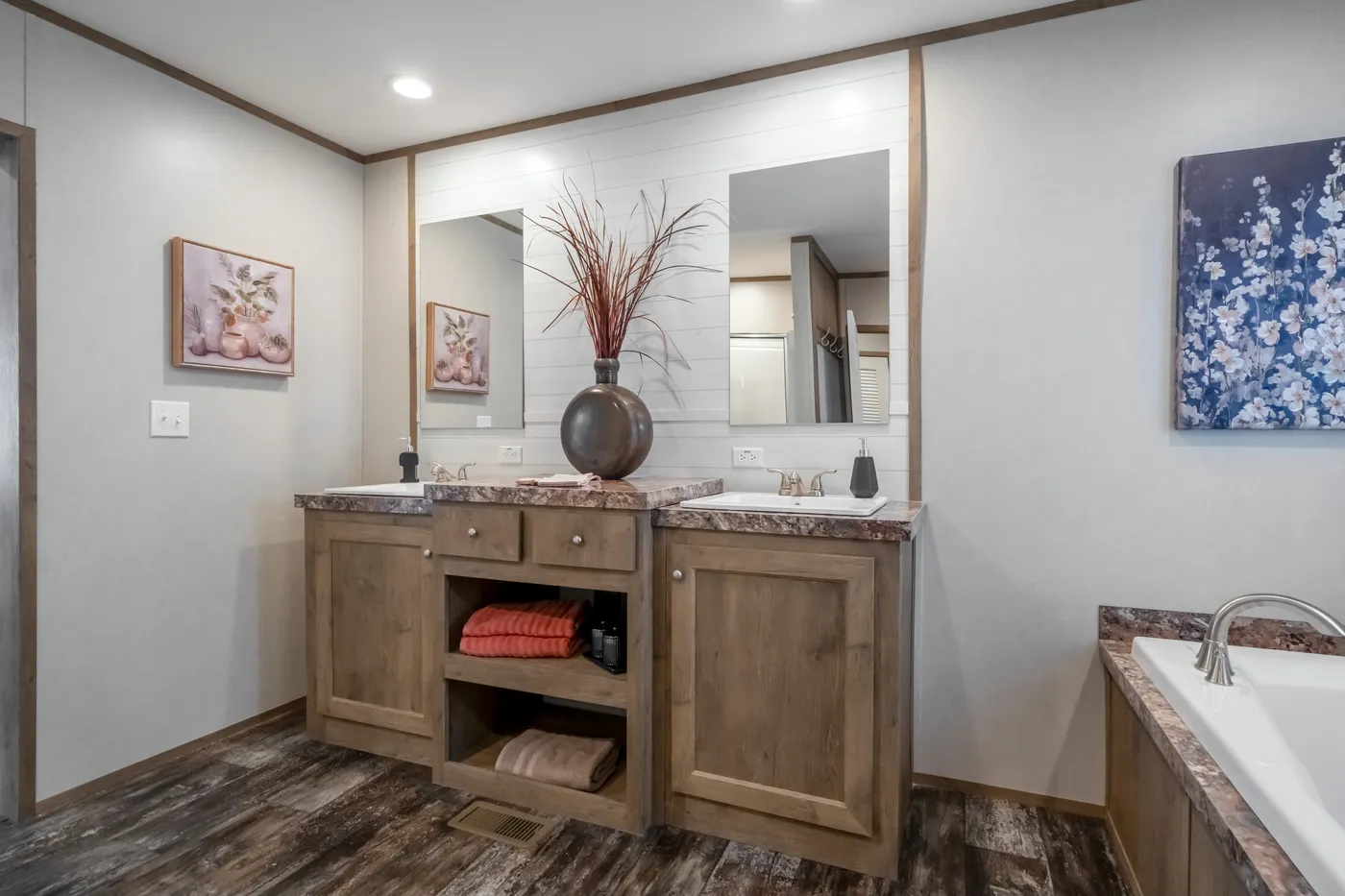 The BELLA VISTA Exterior. This Manufactured Mobile Home features 3 bedrooms and 2 baths.