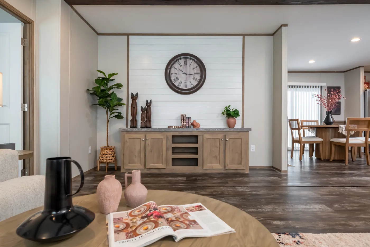 The BELLA VISTA Exterior. This Manufactured Mobile Home features 3 bedrooms and 2 baths.
