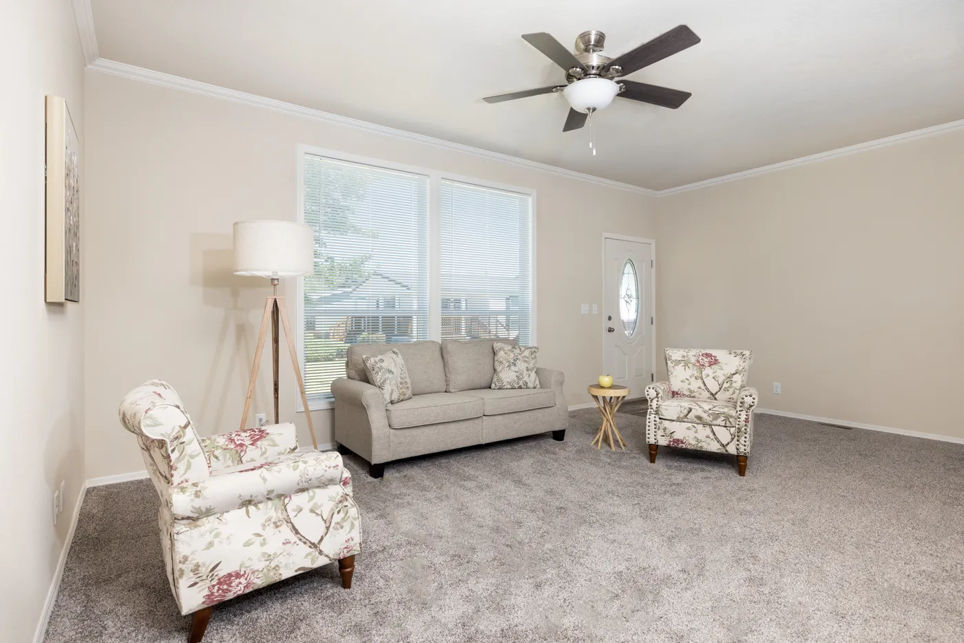 The TH482F                 CLAYTON Living Room. This Manufactured Mobile Home features 2 bedrooms and 2 baths.