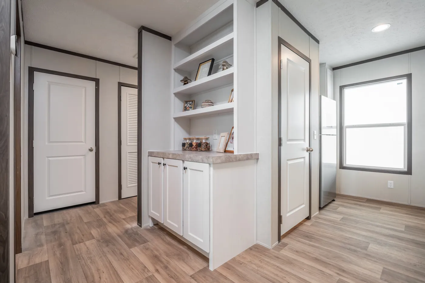 The EMPOWER Flex. This Manufactured Mobile Home features 4 bedrooms and 2 baths.