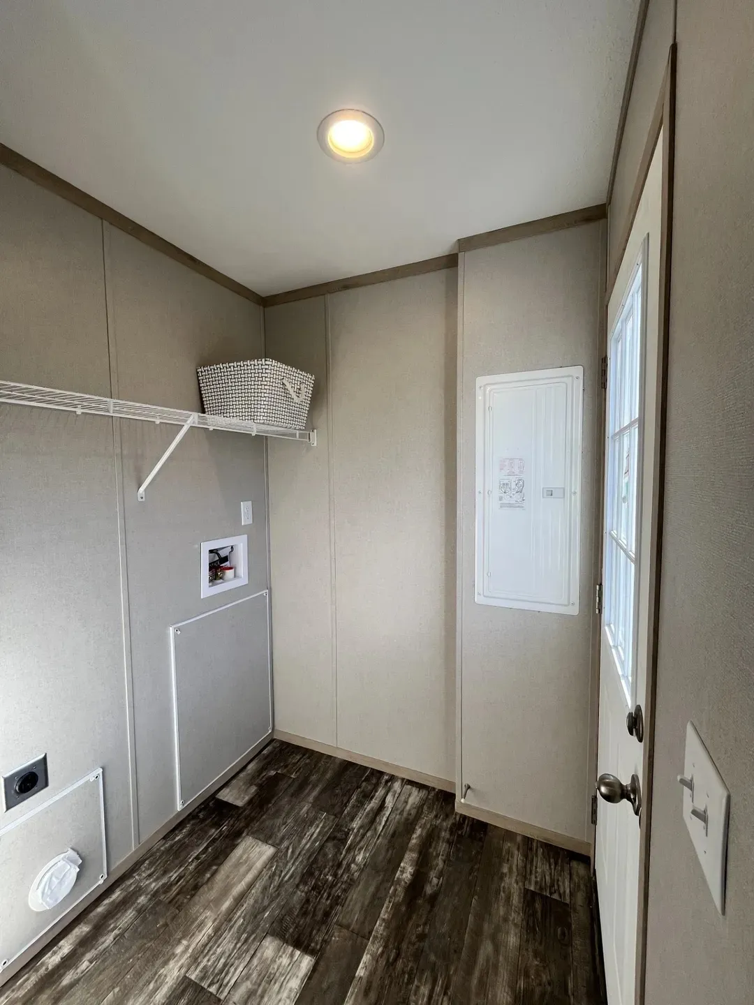 The SAPPHIRE Utility Room. This Manufactured Mobile Home features 3 bedrooms and 2 baths.