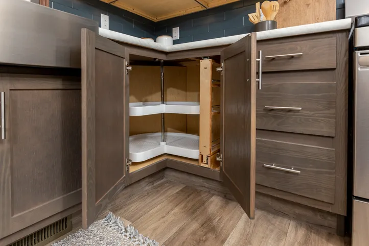 The LEGEND 86 Kitchen. This Manufactured Mobile Home features 3 bedrooms and 2 baths.