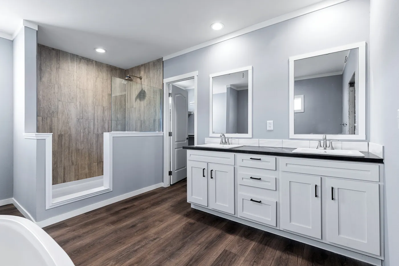 The THE MATTERHORN Primary Bathroom. This Manufactured Mobile Home features 3 bedrooms and 2 baths.