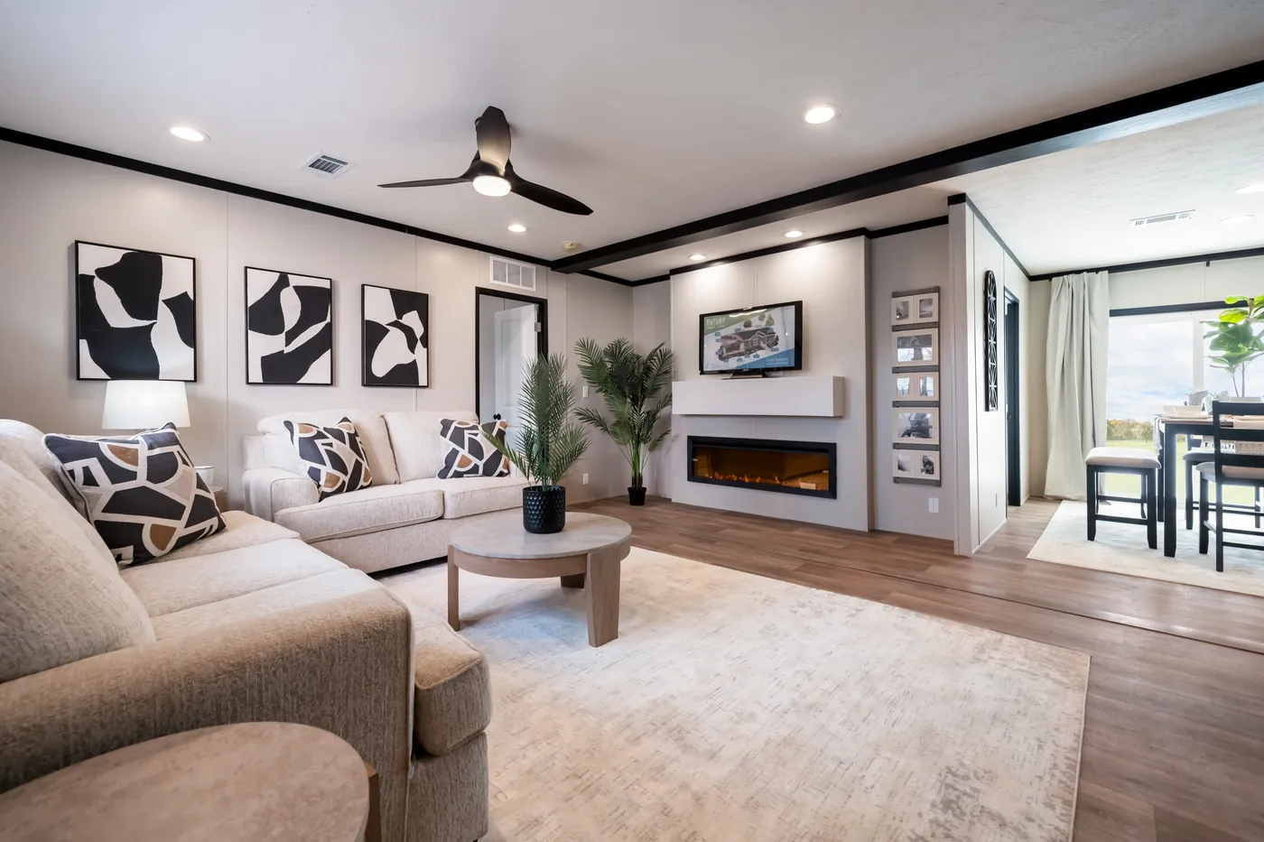 The THE ANNIVERSARY 2.1 Living Room. This Manufactured Mobile Home features 3 bedrooms and 2 baths.