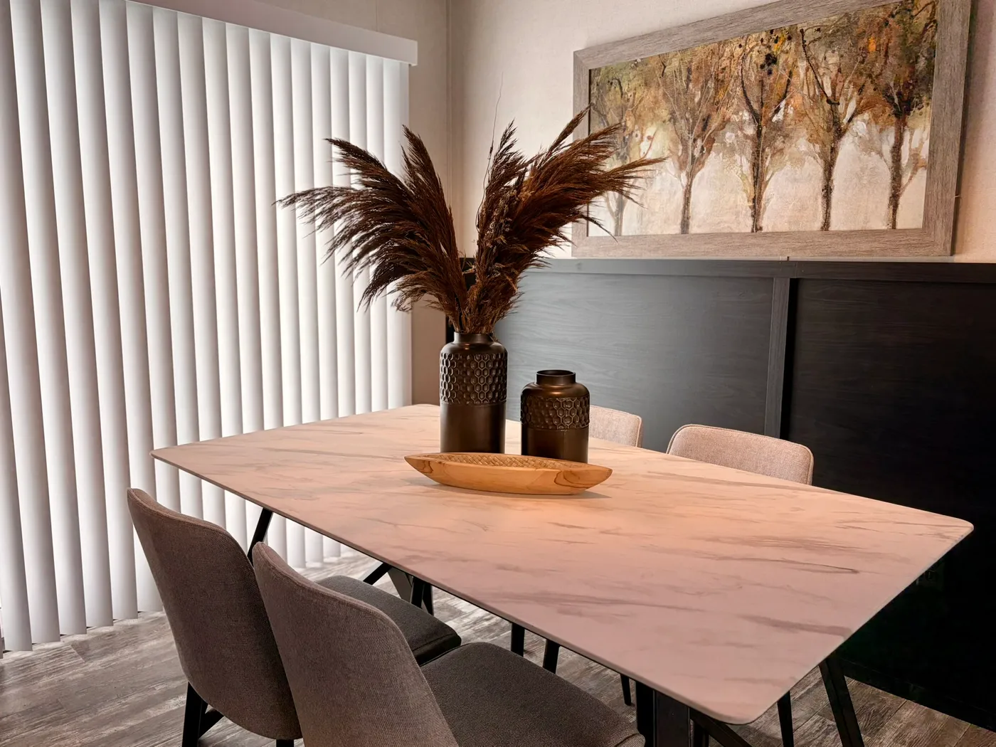 The DIAMOND Dining Area. This Manufactured Mobile Home features 3 bedrooms and 2 baths.