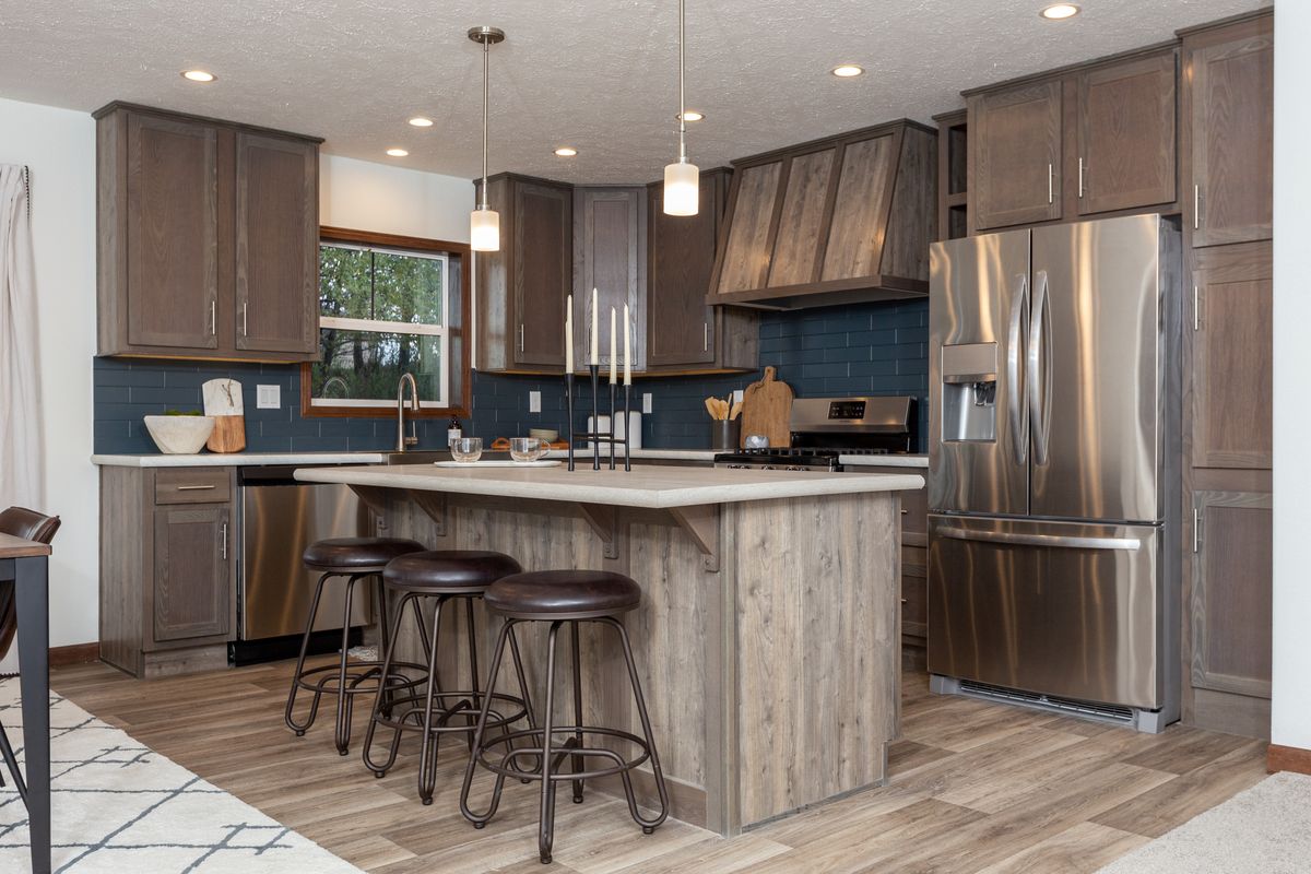 The LEGEND 86 Kitchen. This Manufactured Mobile Home features 3 bedrooms and 2 baths.