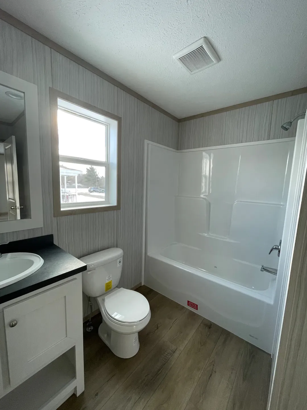 The JADE 48 Guest Bathroom. This Manufactured Mobile Home features 3 bedrooms and 2 baths.
