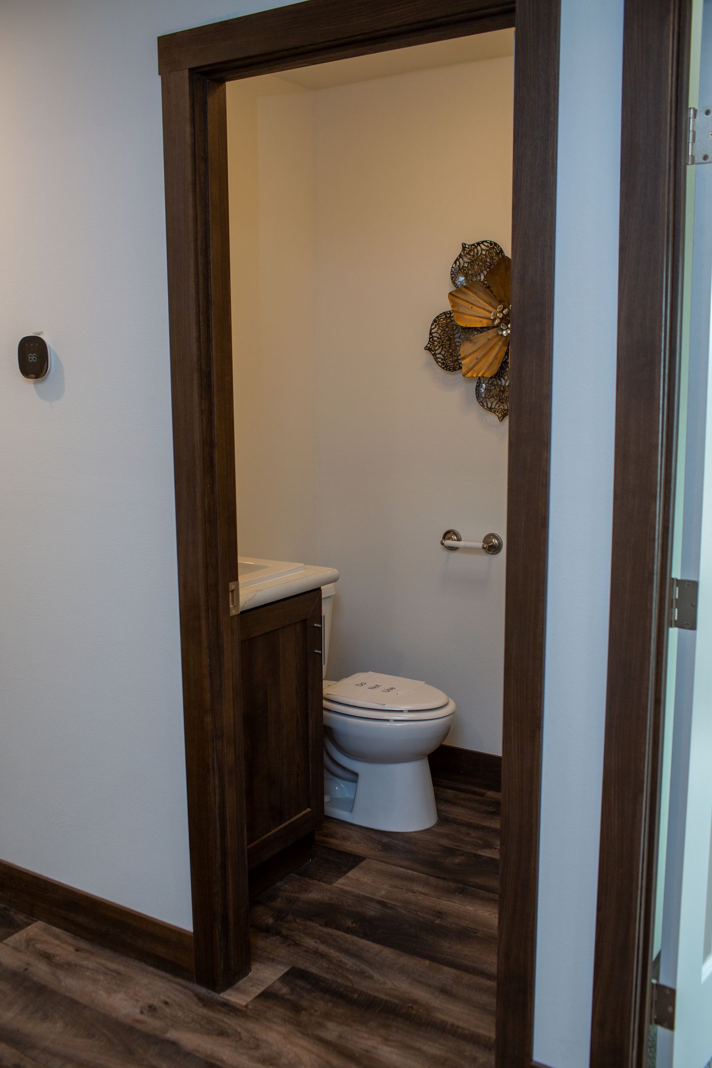 The RAMSEY 75 MOD Guest Bathroom. This Modular Home features 4 bedrooms and 2 baths.