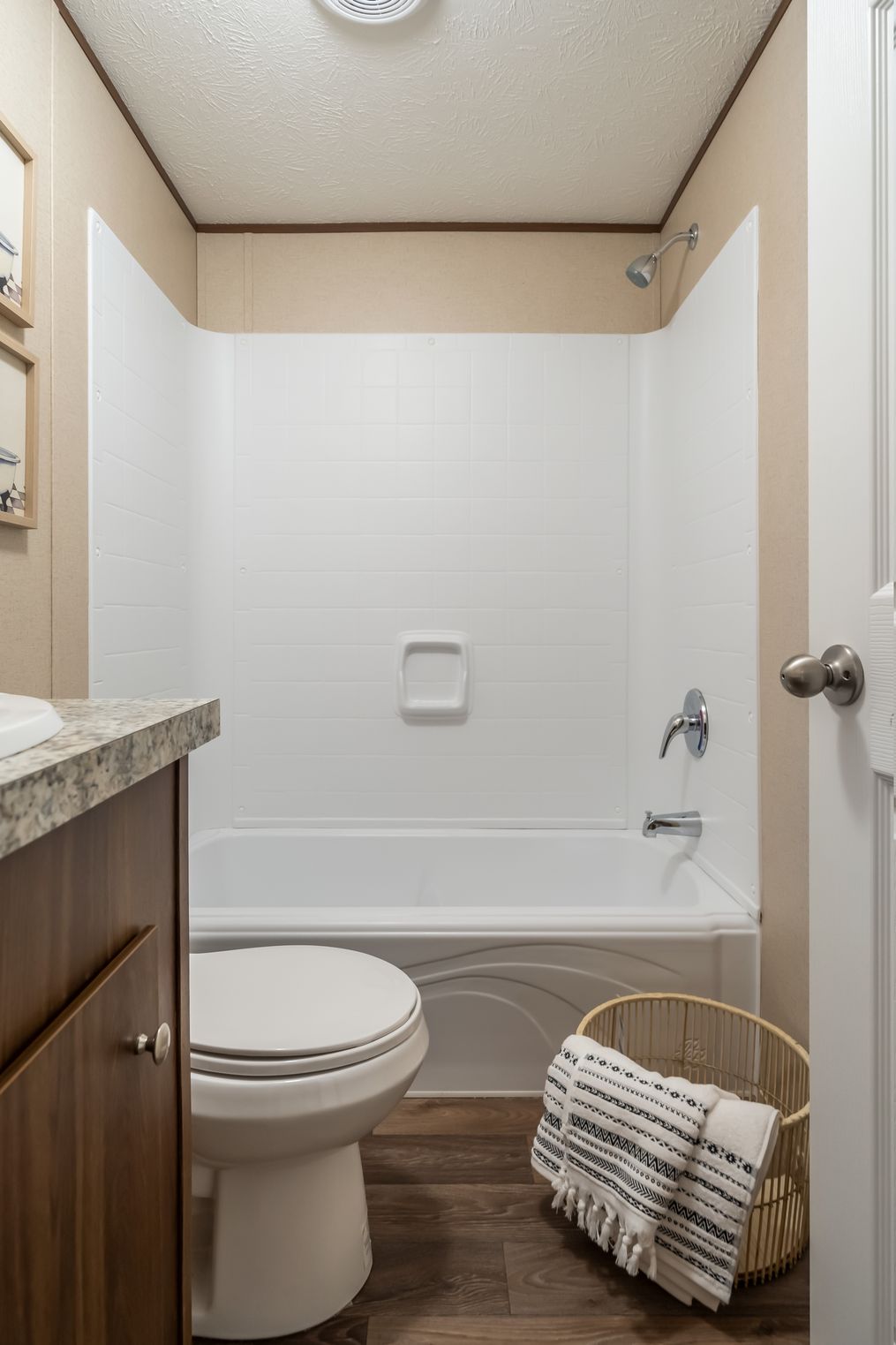 The ELATION Guest Bathroom. This Manufactured Mobile Home features 3 bedrooms and 2 baths.