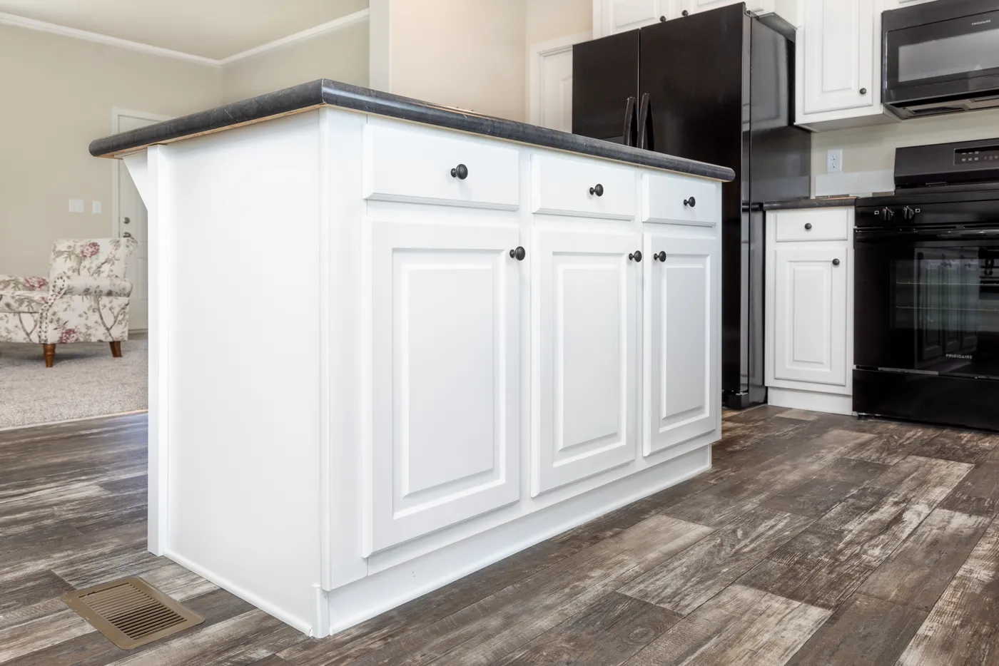 The TH482F                 CLAYTON Kitchen. This Manufactured Mobile Home features 2 bedrooms and 2 baths.