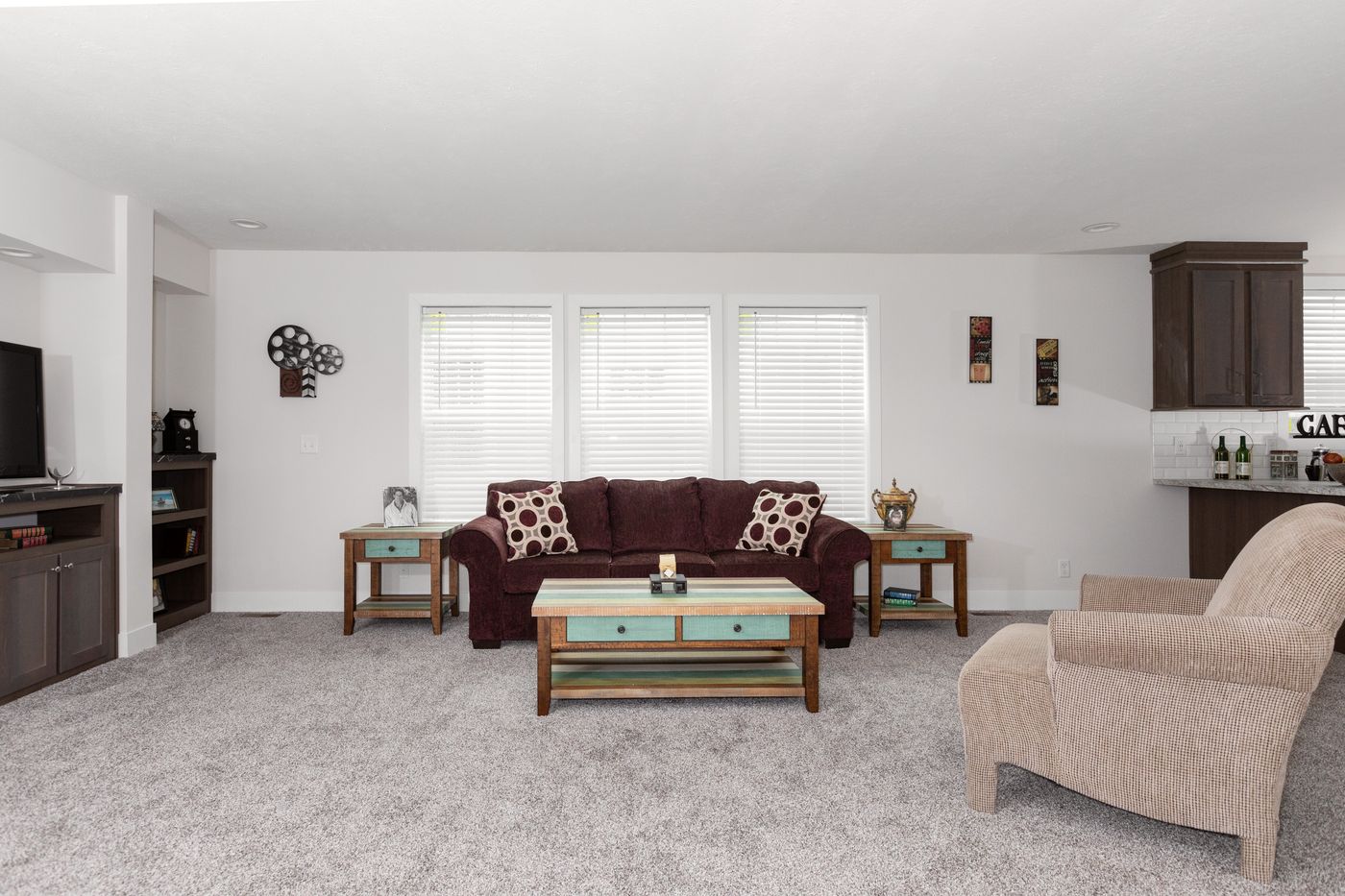 The HILL ST/5628-MS020-1 SECT Living Room. This Manufactured Mobile Home features 3 bedrooms and 2 baths.