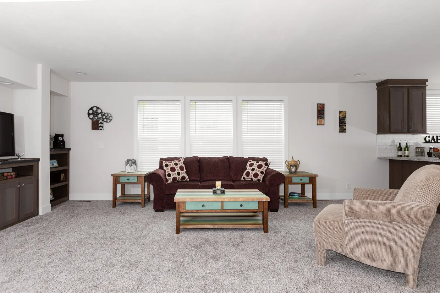 The HILL ST/5628-MS020-1 SECT Living Room. This Manufactured Mobile Home features 3 bedrooms and 2 baths.