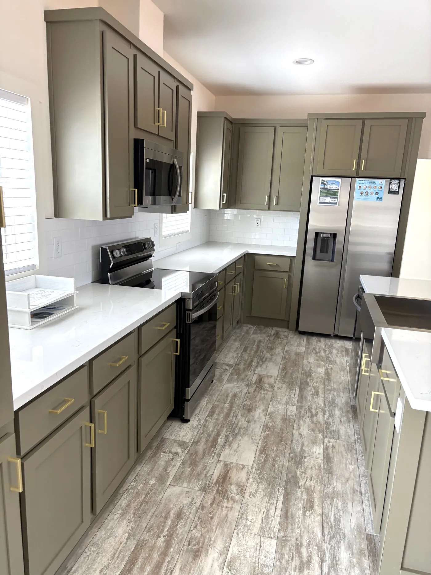 The STEPPENWOLF Kitchen. This Manufactured Mobile Home features 3 bedrooms and 2 baths.