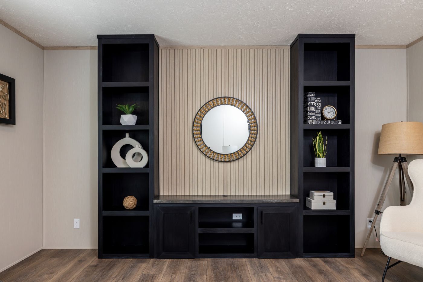 The VISION Den. This Manufactured Mobile Home features 4 bedrooms and 2 baths.