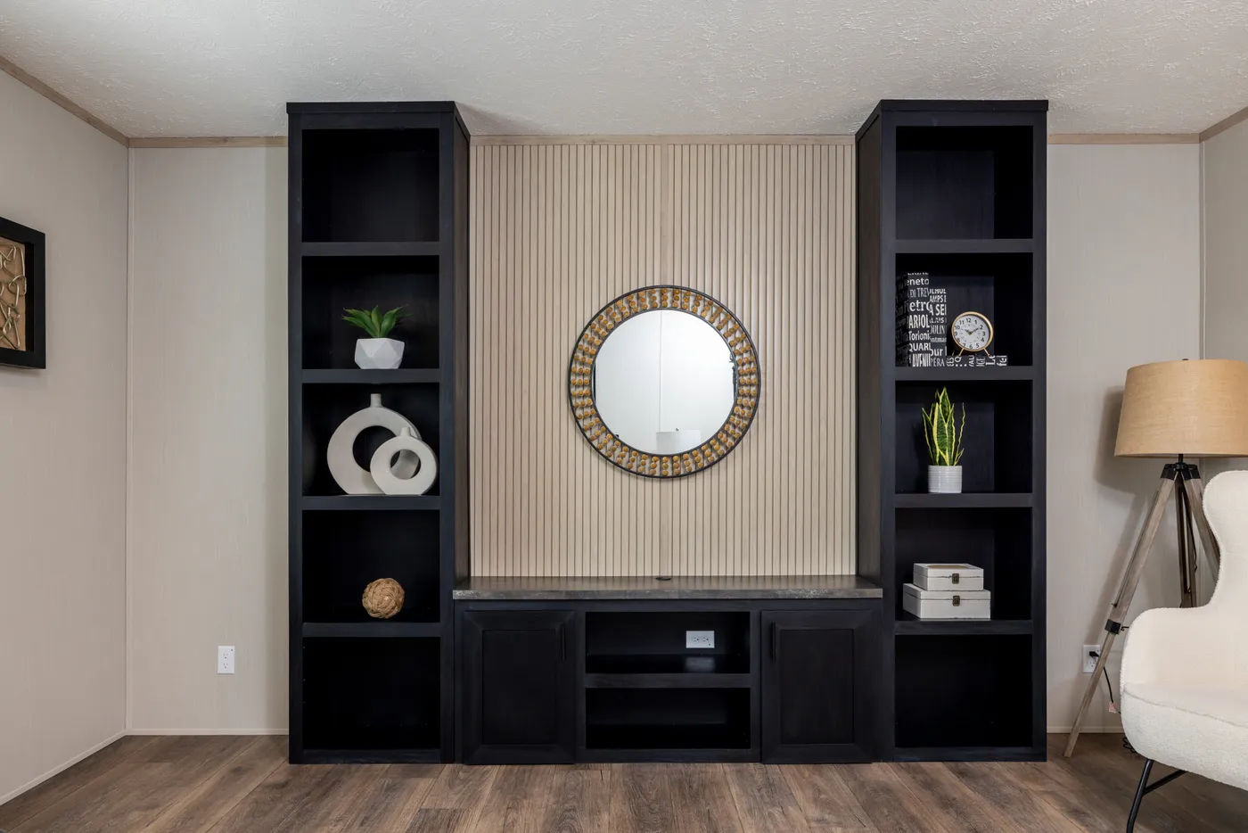 The VISION Den. This Manufactured Mobile Home features 4 bedrooms and 2 baths.