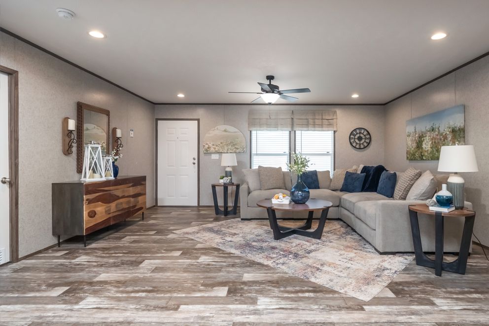 The LOCKLEAR Exterior. This Manufactured Mobile Home features 4 bedrooms and 2 baths.