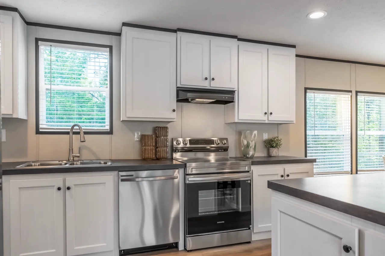 The PLATINUM ANNIVERSARY Exterior. This Manufactured Mobile Home features 3 bedrooms and 2 baths.