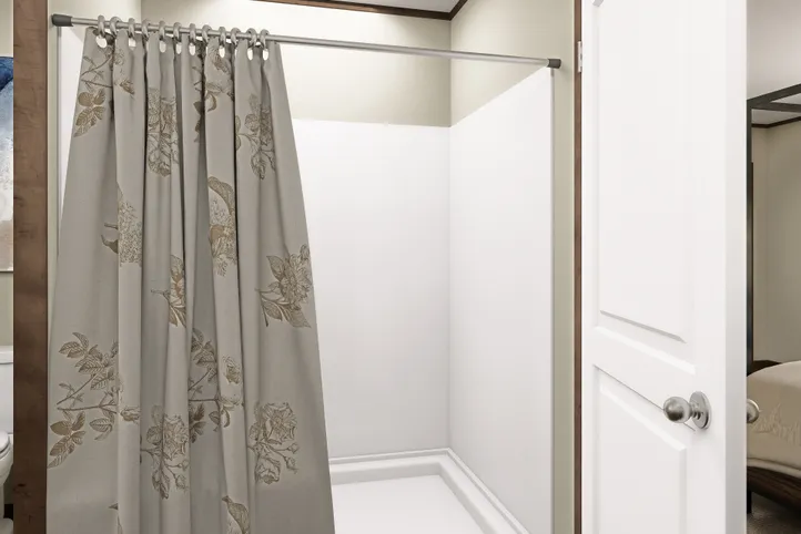 The RIO Primary Bathroom. This Manufactured Mobile Home features 3 bedrooms and 2 baths.