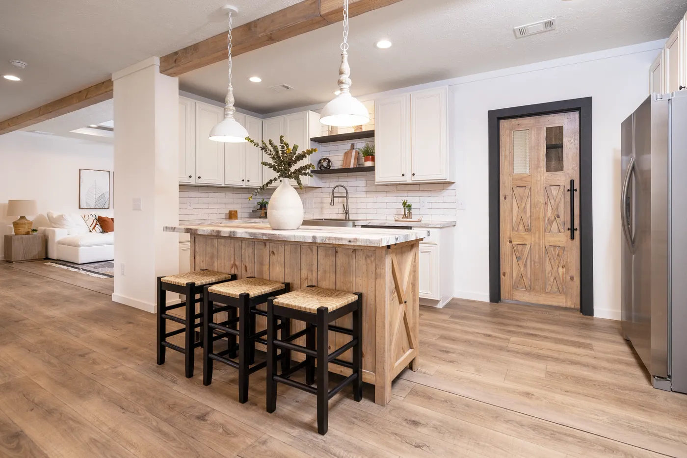 The THE ANNA FAE Kitchen. This Manufactured Mobile Home features 3 bedrooms and 2 baths.