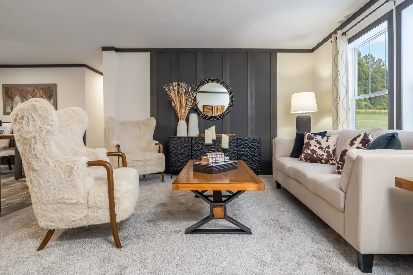 The 5628-MS067-2 HUNTINGTON Living Room. This Manufactured Mobile Home features 4 bedrooms and 2 baths.