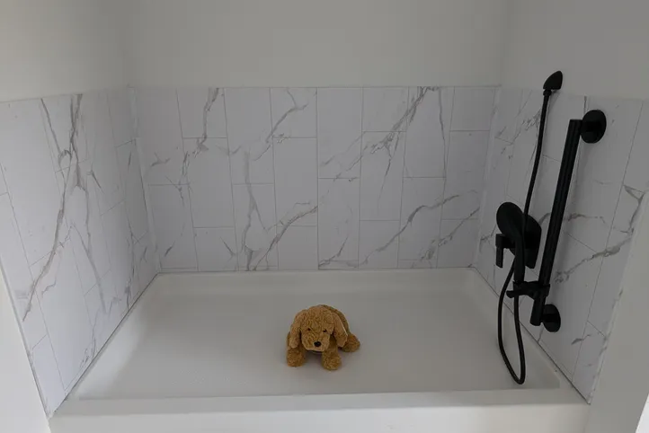 The LULAMAE 3 Utility Room. This Manufactured Mobile Home features 3 bedrooms and 2 baths.