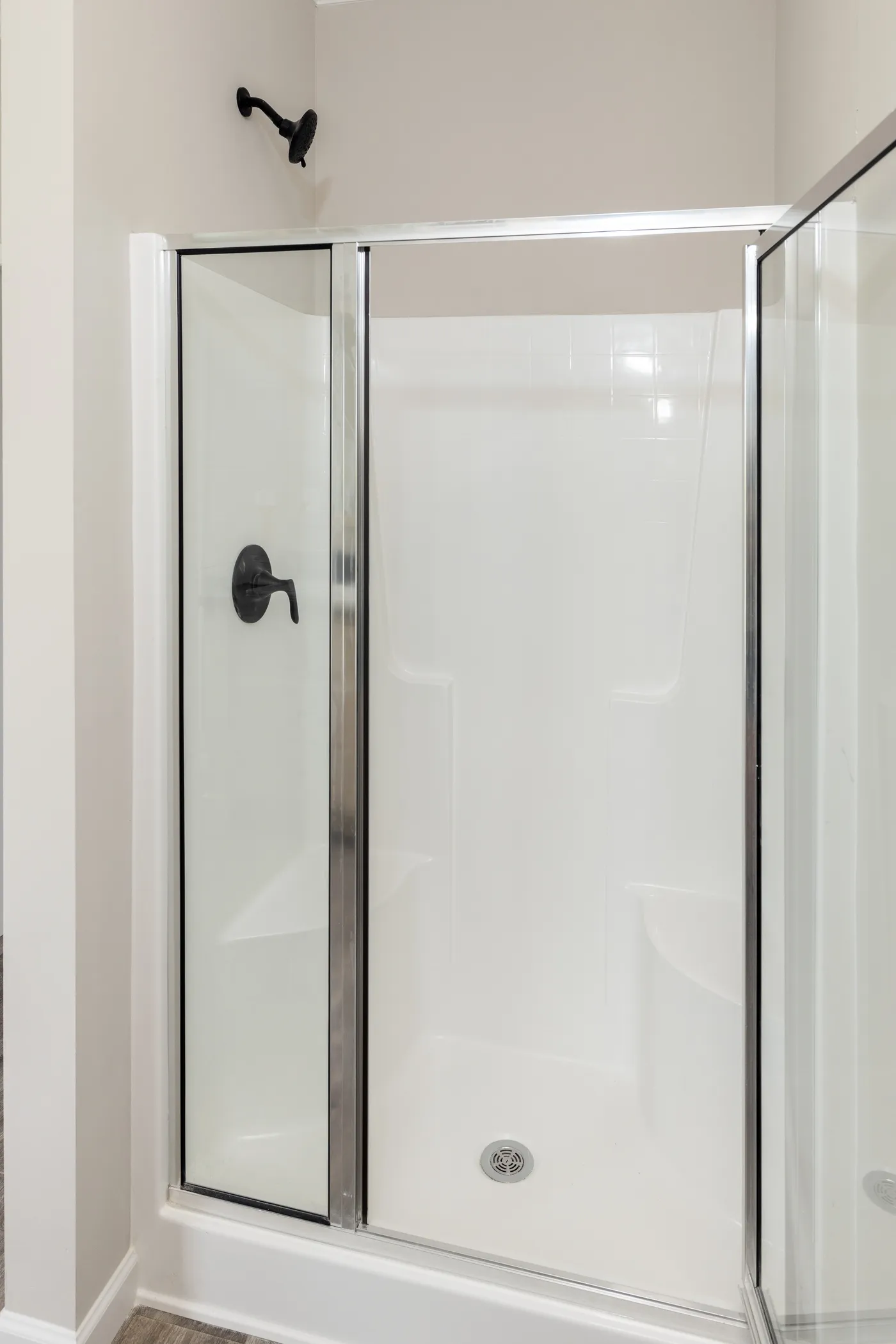 The THE ROGUE Primary Bathroom. This Manufactured Mobile Home features 3 bedrooms and 2 baths.