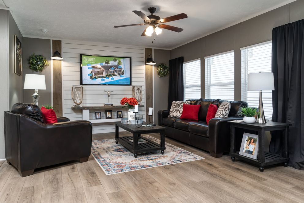The SAVANNAH BREEZE Exterior. This Manufactured Mobile Home features 3 bedrooms and 2 baths.