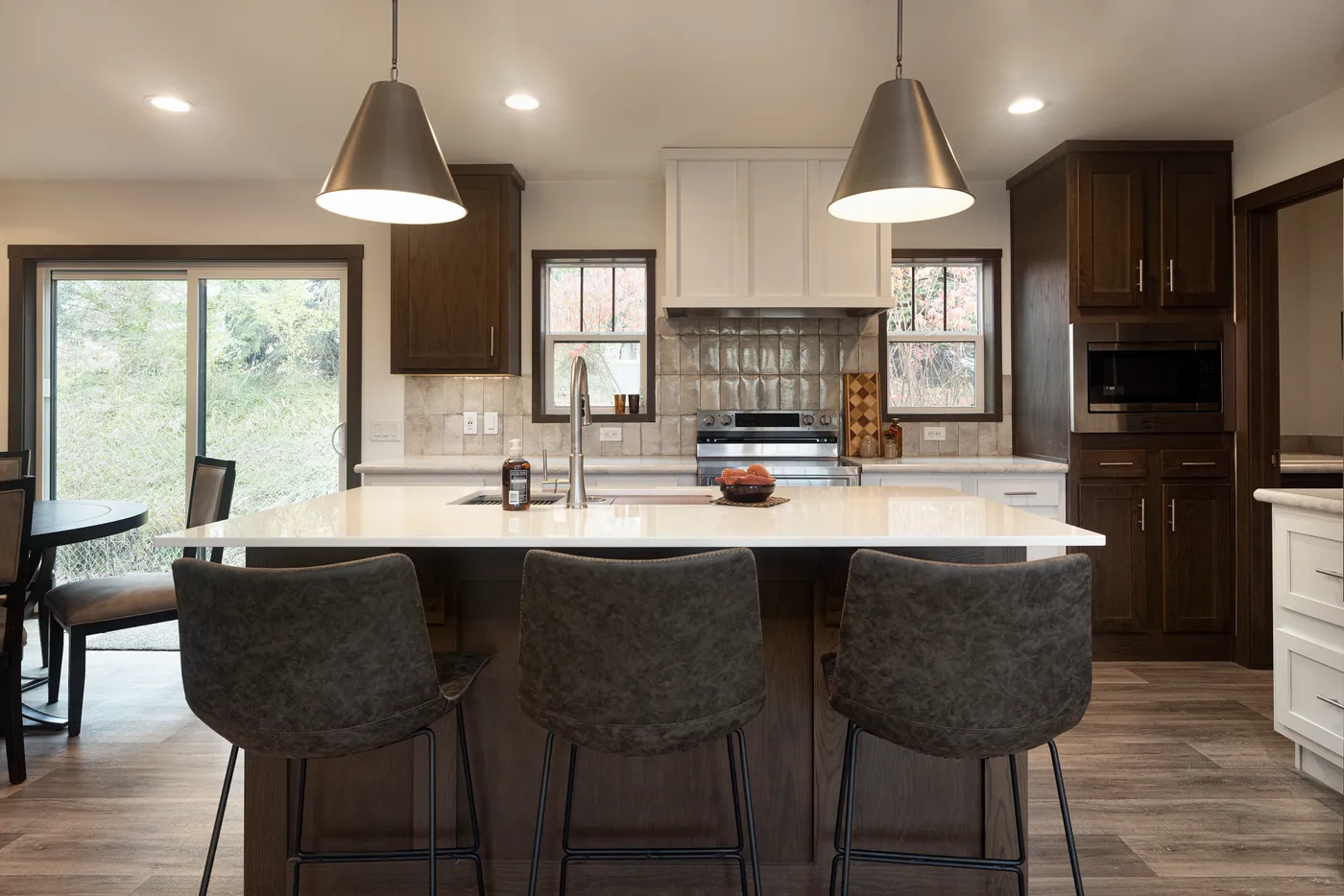 The LEGEND 78 Kitchen. This Manufactured Mobile Home features 3 bedrooms and 2 baths.