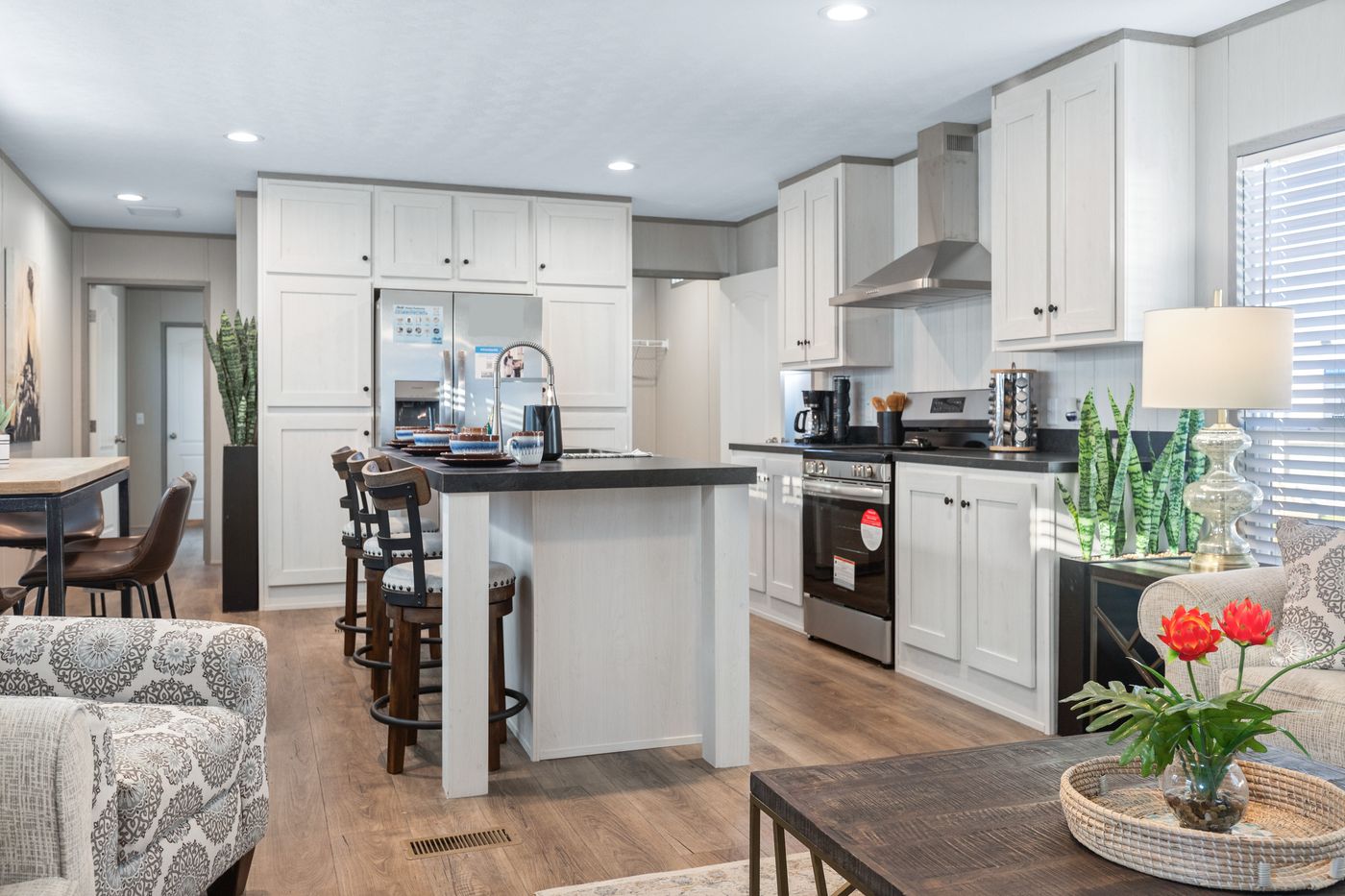 洋書 Mobile Backhaul Amazon.com: ZEROXCLUB Digital Wireless Backup Camera System Kit