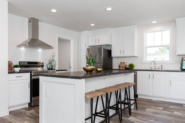 The HORIZON/4428-MS057 SECT Kitchen. This Manufactured Mobile Home features 3 bedrooms and 2 baths.