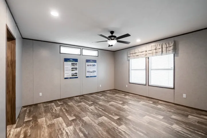 The LOCKLEAR Exterior. This Manufactured Mobile Home features 4 bedrooms and 2 baths.